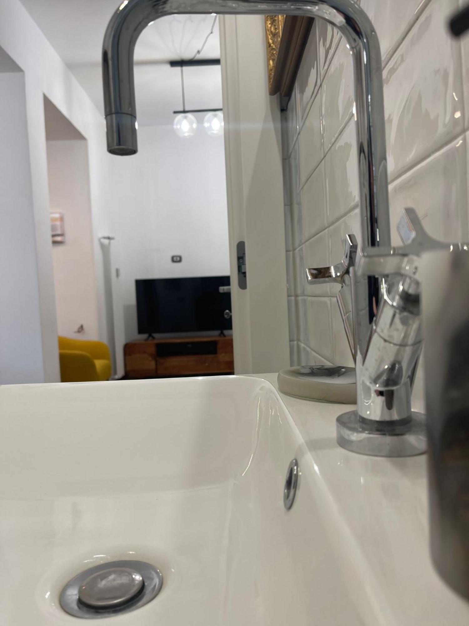 Lombardo'S Family - Free Private Parking 700M From The Station! Appartement La Spezia Buitenkant foto