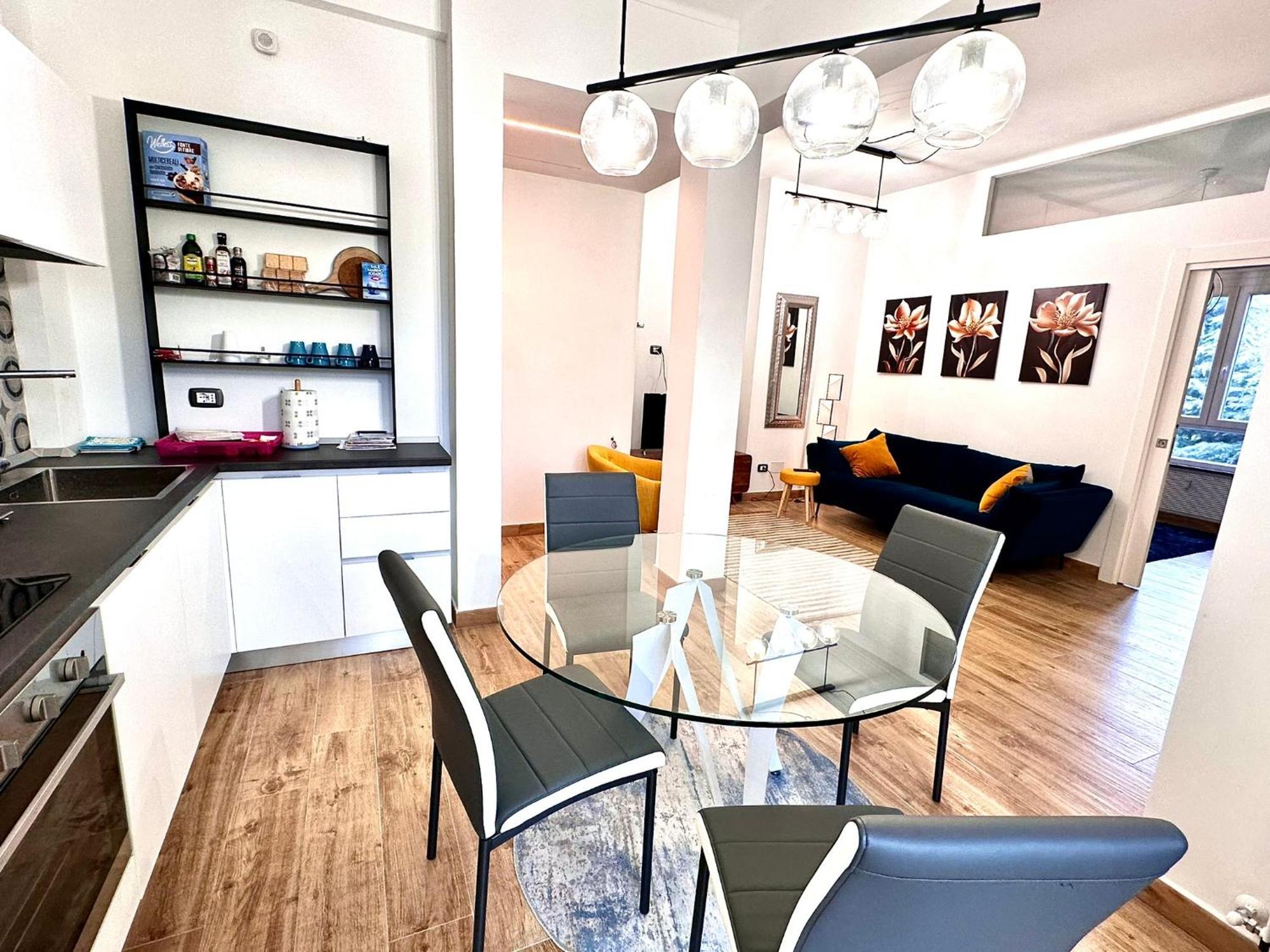 Lombardo'S Family - Free Private Parking 700M From The Station! Appartement La Spezia Buitenkant foto